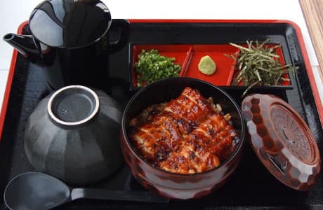 ひつまぶし「並」<br><em>鰻2切れ</em>